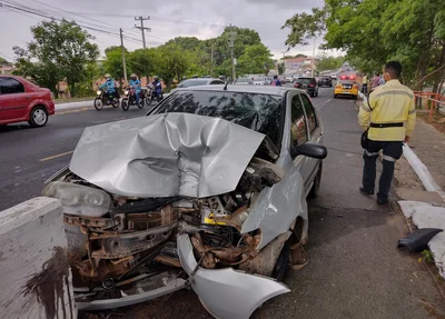 Mulher morre após bater carro na Ponte da Primavera em Teresina