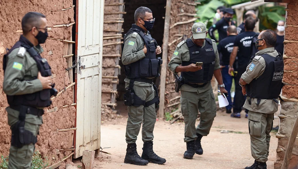 O 1º BPM foi acionado por populares