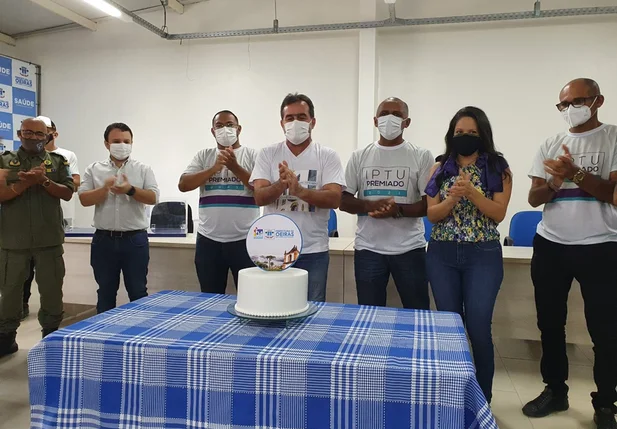 Os prêmios devem ser entregues na próxima terça-feira, 28