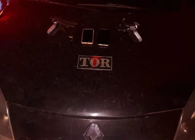 PM apreende carro roubado e armas após perseguição no litoral do Piauí