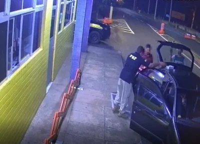 Policiais realizam parto dentro de carro em Teresina