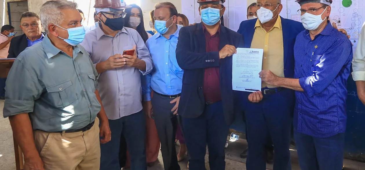 Prefeito Dr. Pessoa e Secretário Nouga Cardoso assinaram ordem de serviço