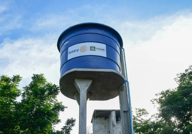 Prefeito Joel Rodrigues entrega Sistema Simplificado de Água em Floriano