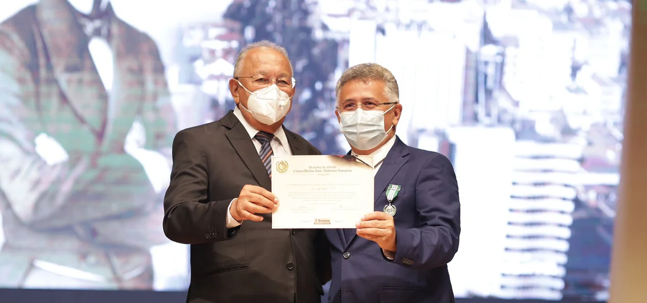Reitor Evandro Alberto