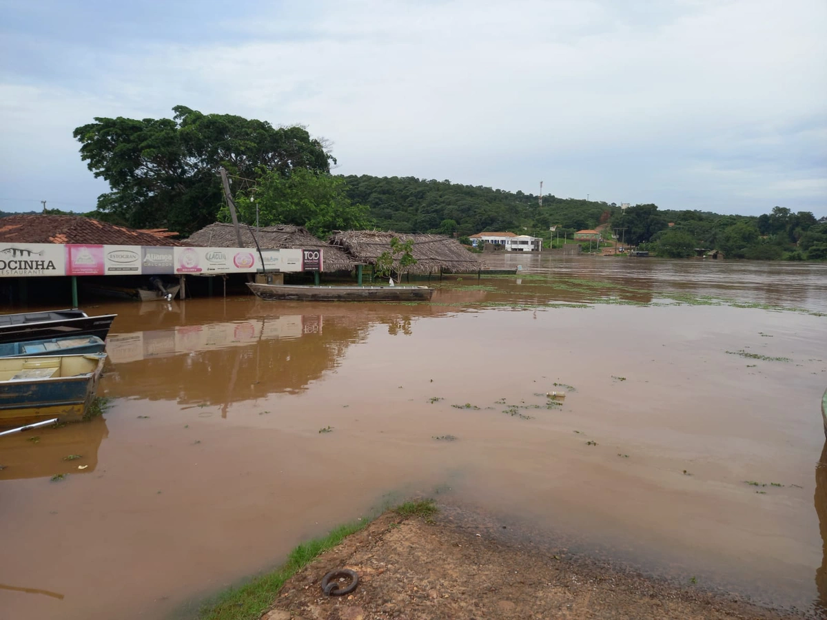 Rio Parnaíba transbordou em Uruçuí