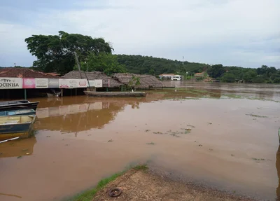 Rio Parnaíba transbordou em Uruçuí