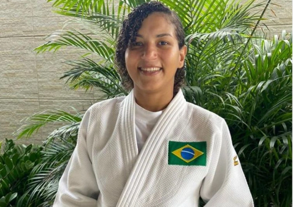 Sarah Menezes