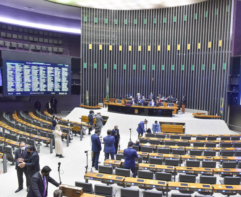 Votação do projeto de lei orçamentária no plenário da Câmara
