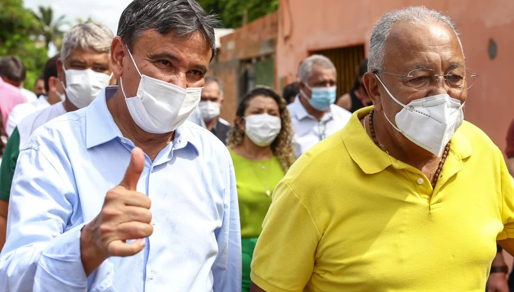 Wellington Dias e Dr. Pessoa realizaram a entrega de calçamentos no povoado Boa Hora