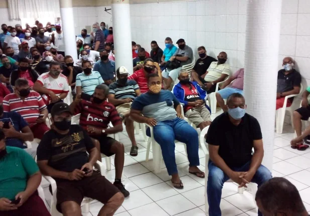 Assembleia realizada neste sábado (20)