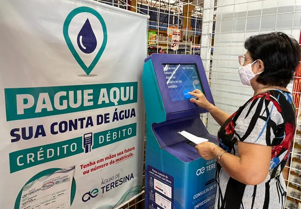 Autoatendimento em totens da Águas de Teresina