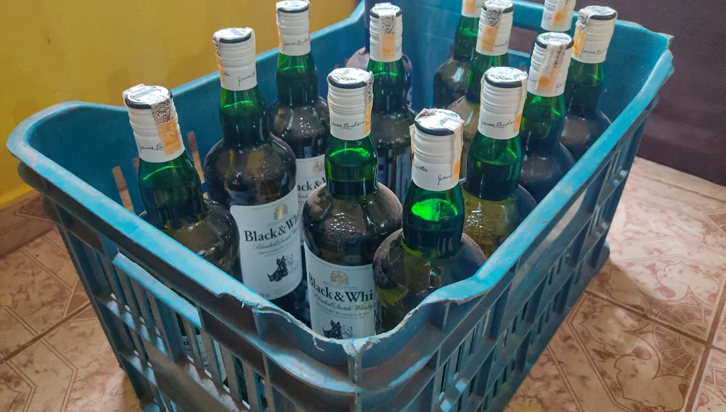 Bebida foi recuperada pela Polícia Civil