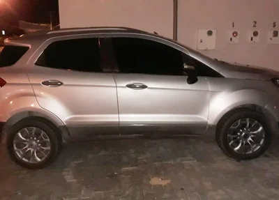 Carro recuperado pela PM