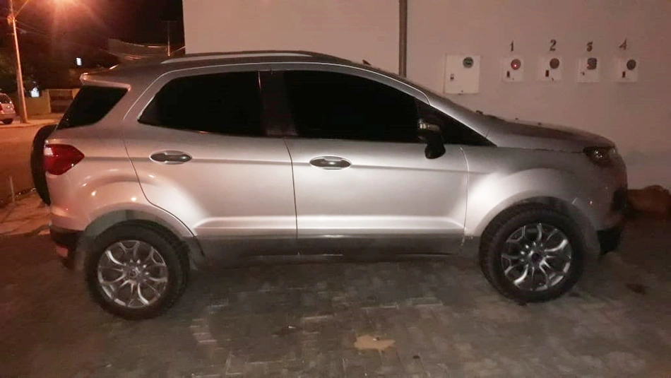 Carro recuperado pela PM