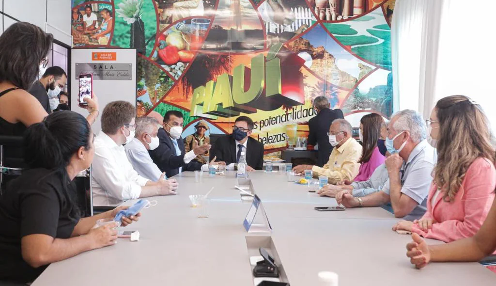 Dr. Pessoa em reunião na APPM