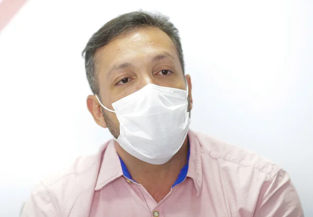 Entrevista com Ricardo Prado