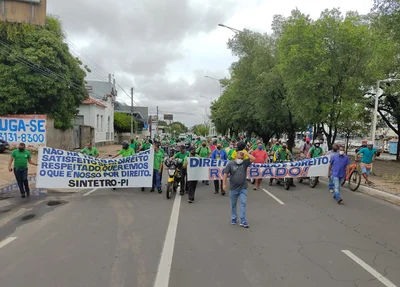 Manifestação dos motoristas de ônibus na Avenida Frei Serafim