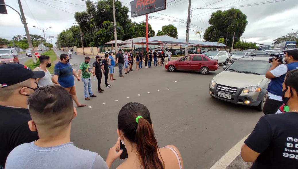 Manifestantes bloquearam a BR 343