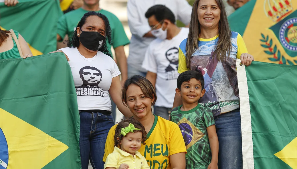 Manifestantes em Teresina