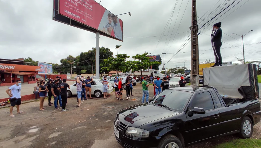Manifestantes na Ladeira do Uruguai