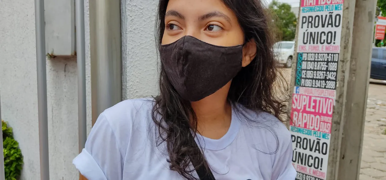 Mikaela Alves, estudante de publicidade