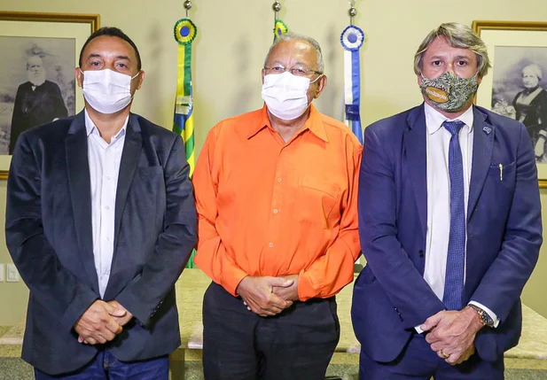 Nouga Cardoso, Dr. Pessoa e Marcelo Morais, superintendente do Patrimônio da União