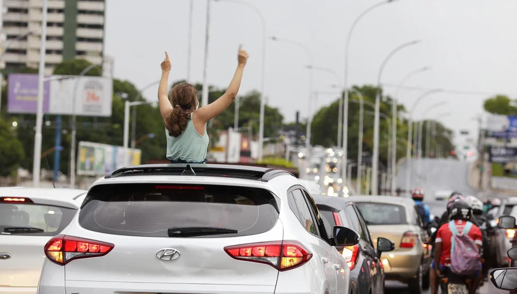 O protesto aconteceu na tarde desta segunda