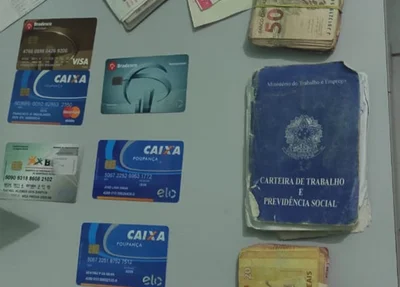 Objetos apreendidos com o suspeito