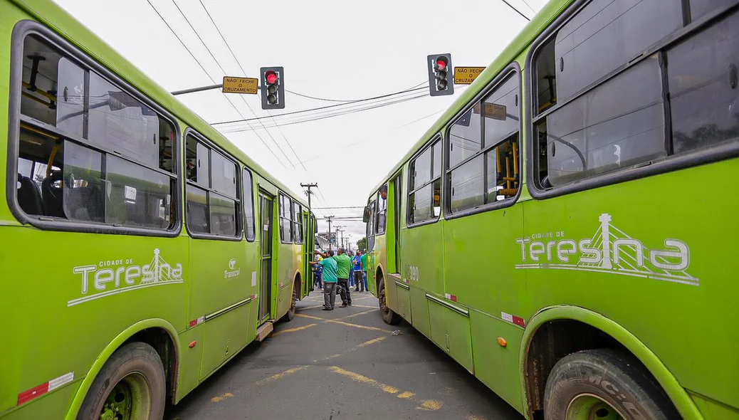 Ônibus