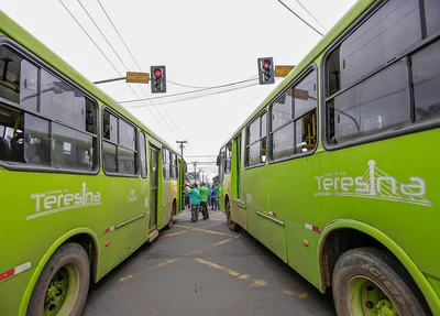 Ônibus