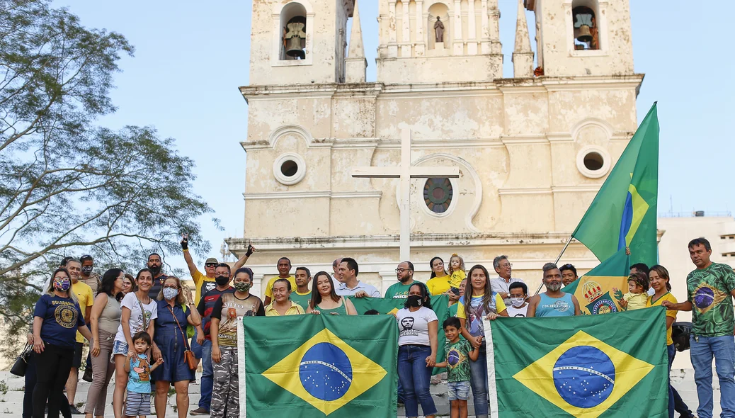 Patriotas reunidos em Teresina