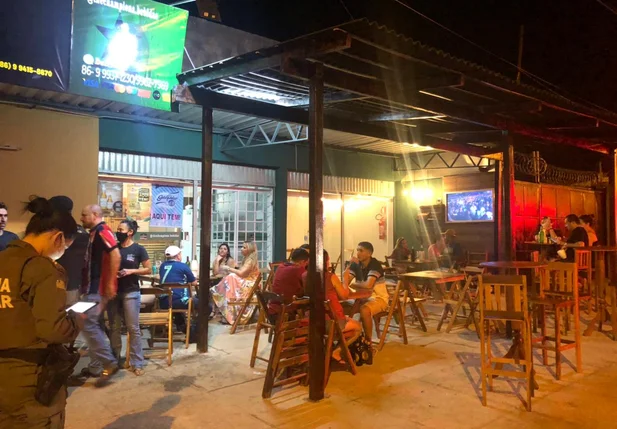 Restaurante autuado