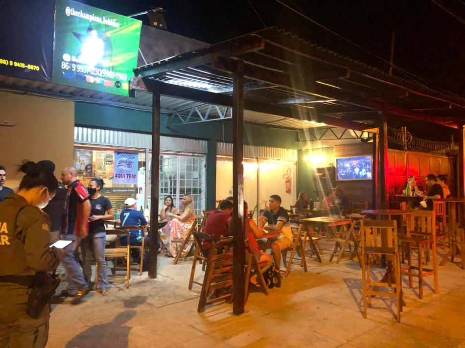 Restaurante autuado