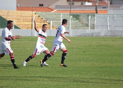 River vence Picos na estreia do Piauiense