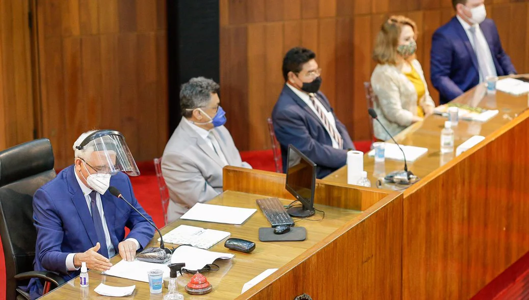 Themístocles Filho na abertura do Ano Legislativo da Alepi