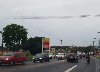 Trecho da BR 343 com trânsito lento