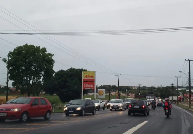 Trecho da BR 343 com trânsito lento