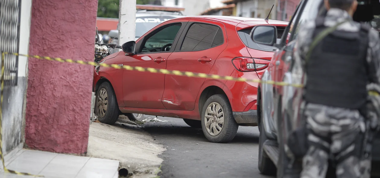 Veículo que estava com os bandidos