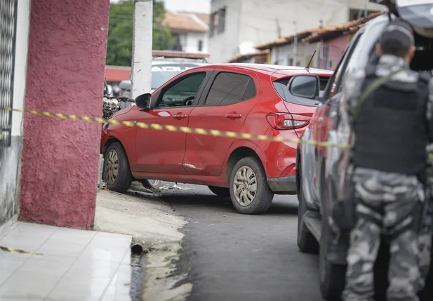 Veículo que estava com os bandidos