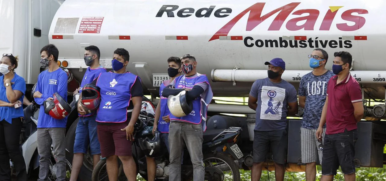 A concentração ocorreu por volta das 14h
