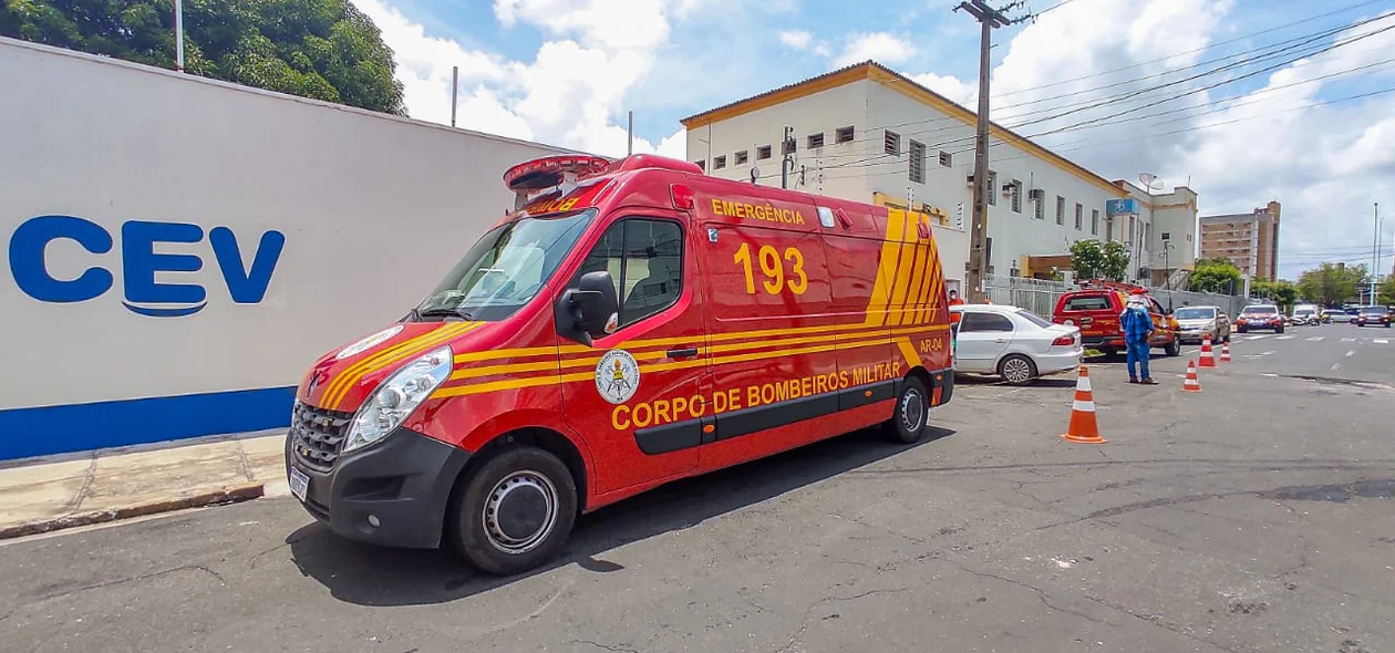 Acidente aconteceu na frente do Cev Colégio