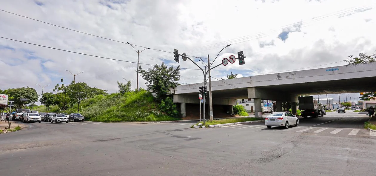 Acidente aconteceu na manhã desta quarta-feira