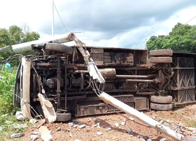 Acidente envolvendo ônibus na BR 343