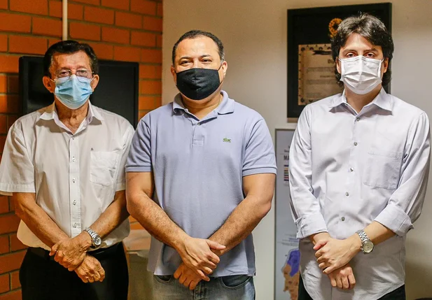 Aguinaldo Portela, Evaldo Gomes e Enio Portela