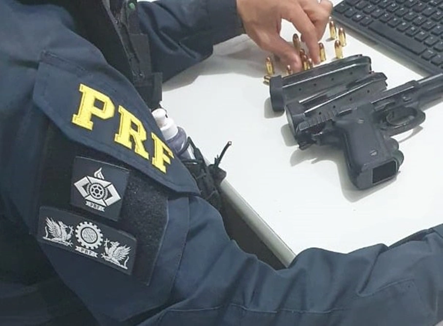 Arma de fogo apreendida pela PRF