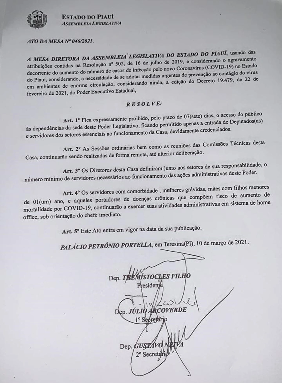 Ato assinado pelo presidente Themístocles Filho