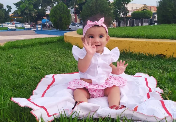 Bebê de 07 meses precisa de ajuda para realizar cirurgia