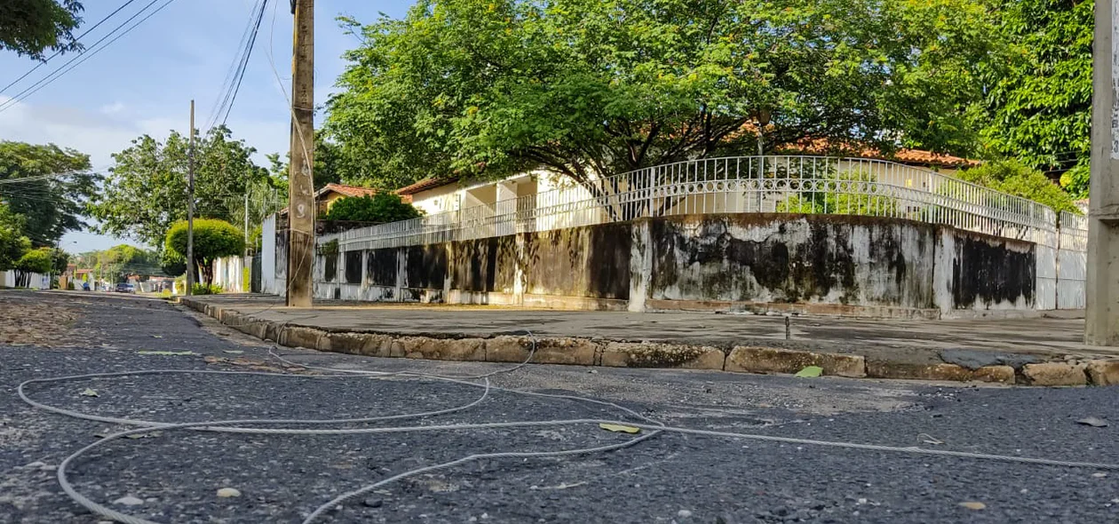 Cabos partidos na zona leste de Teresina