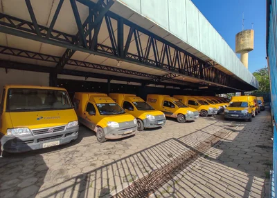 Carros dos Correios