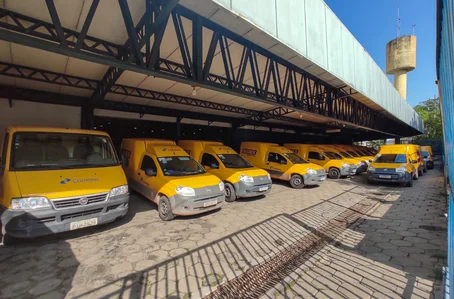 Carros dos Correios